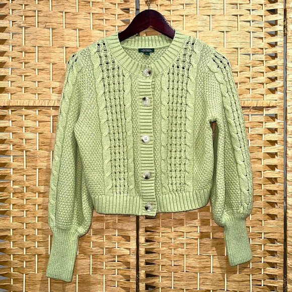 Light, Pastel Green Cardigan, with Unique Knit Detailing - Picture 3 of 4